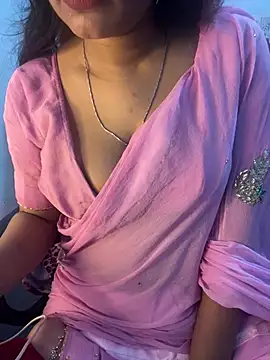 Spicy sari girl online show from May 16, 2026, 1:26 am