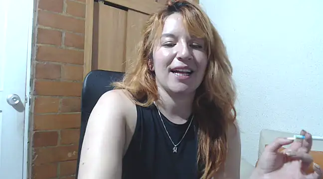 sweet paula02 online show from February 4, 2025, 11:38 pm