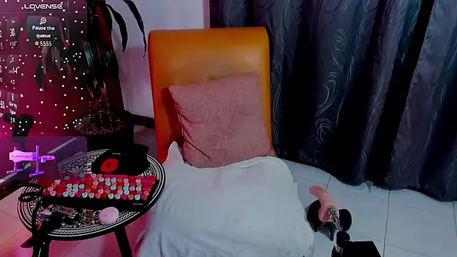 BrendaSex Hot online show from October 3, 2025, 8:43 pm