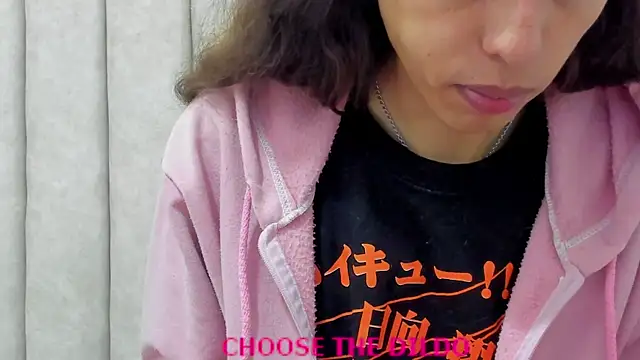 FreyaMoller online show from November 15, 2025, 7:40 pm