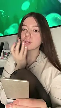 Kimi Ass online show from April 21, 2026, 11:28 am