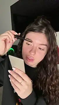 Kimi Ass online show from December 15, 2025, 1:06 pm