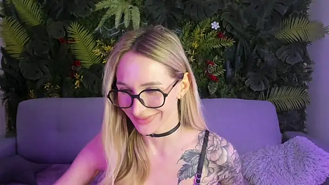 Snapshot of Horny_Blond chatting on February 14, 2026, 9:09 am Horny Blond online show from February 14, 2026, 9:09 am