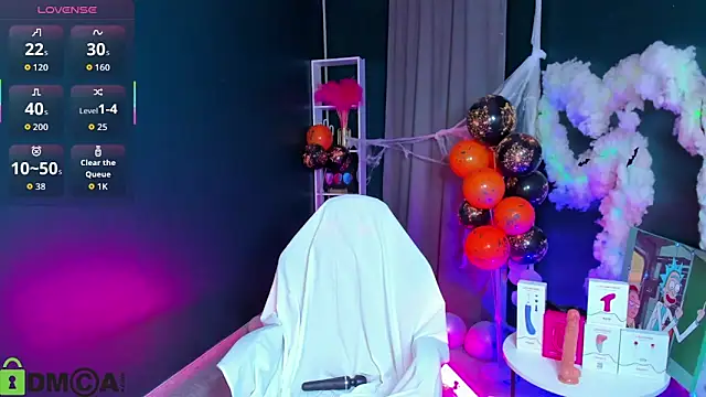 Elis Fox online show from October 31, 2025, 11:07 am