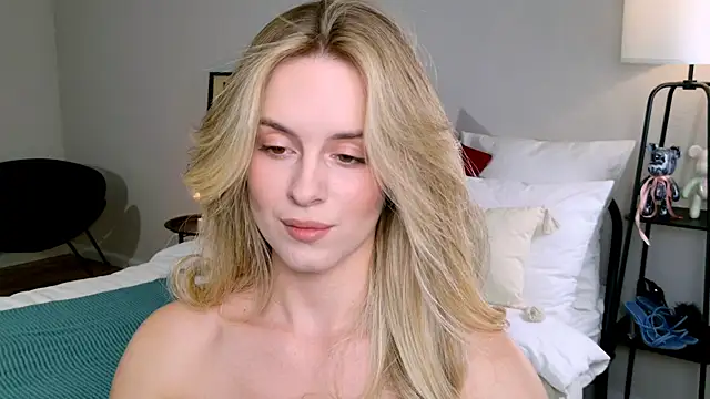 RozzitaBedberry online show from October 3, 2025, 12:06 pm