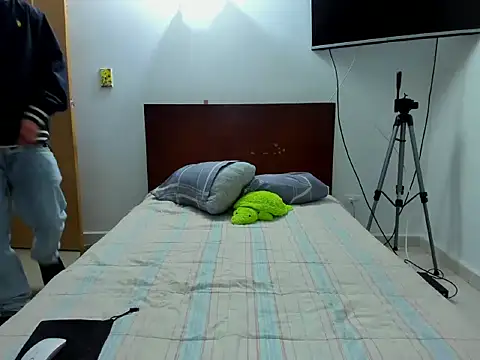 Chandler ken online show from November 17, 2025, 4:27 am