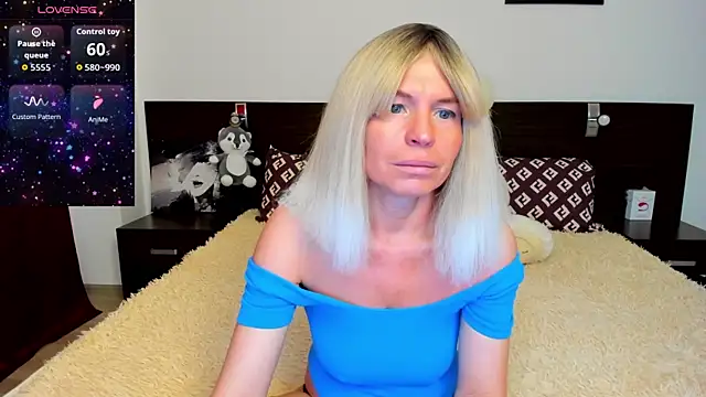 Snapshot of Hanna_Becrett17 chatting on May 31, 2026, 5:24 am Hanna Becrett17 online show from May 31, 2026, 5:24 am