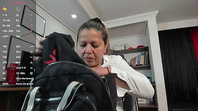 LiaTaylorr online show from March 3, 2026, 12:34 pm