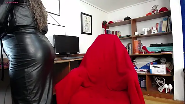 LiaTaylorr online show from September 20, 2025, 12:21 pm