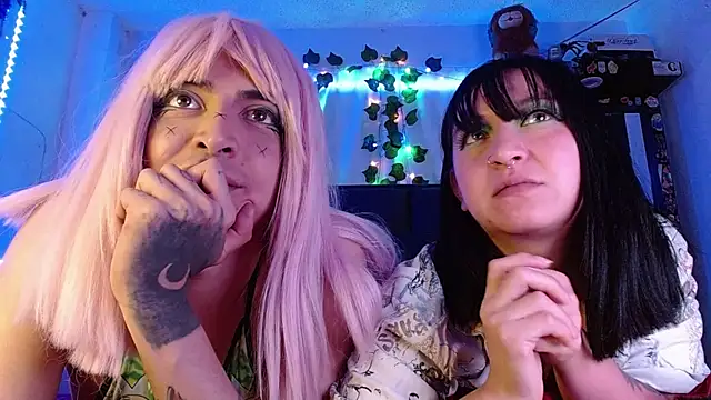 Snapshot of the_lesbian_game chatting on March 10, 2025, 9:01 am the lesbian game online show from March 10, 2025, 9:01 am