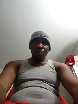 Snapshot of 007Giovani chatting on May 5, 2026, 6:11 pm 007Giovani online show from May 5, 2026, 6:11 pm