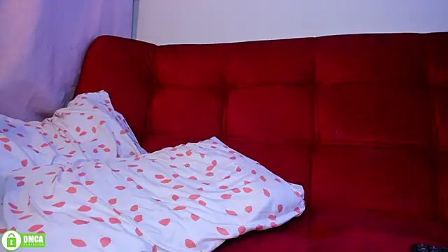 ohpetitemuse online show from April 14, 2026, 8:14 pm