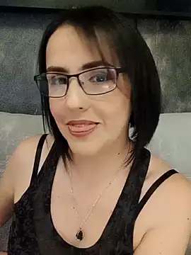 Snapshot of IsisBlake chatting on March 7, 2025, 3:07 pm IsisBlake online show from March 7, 2025, 3:07 pm