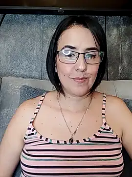Snapshot of IsisBlake chatting on February 23, 2025, 6:34 pm IsisBlake online show from February 23, 2025, 6:34 pm