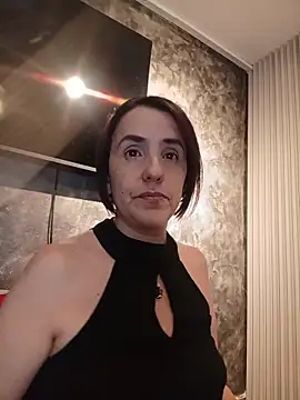 IsisBlake online show from February 25, 2026, 1:00 pm