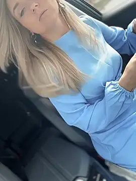 Crazy-Rosa online show from March 8, 2026, 6:06 am