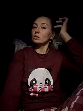 Snapshot of Crazy-Rosa chatting on October 9, 2025, 2:17 pm Crazy-Rosa online show from October 9, 2025, 2:17 pm