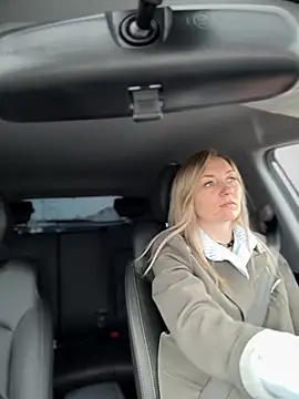 Snapshot of Crazy-Rosa chatting on March 7, 2025, 8:34 am Crazy-Rosa online show from March 7, 2025, 8:34 am