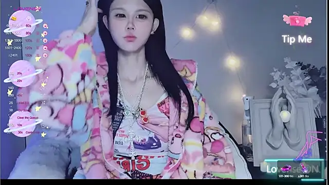 Snapshot of O0_0Q chatting on December 27, 2024, 4:43 pm O0 0Q online show from December 27, 2024, 4:43 pm