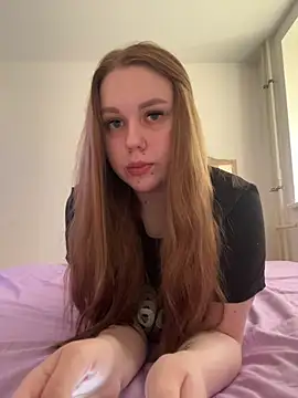 Snapshot of Marylallka5 chatting on July 30, 2026, 9:52 am Marylallka5 online show from July 30, 2026, 9:52 am