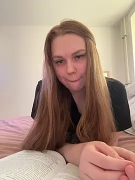 Snapshot of Marylallka5 chatting on July 25, 2026, 5:48 am Marylallka5 online show from July 25, 2026, 5:48 am