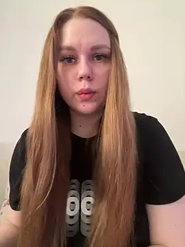 Snapshot of Marylallka5 chatting on July 20, 2026, 11:45 am Marylallka5 online show from July 20, 2026, 11:45 am