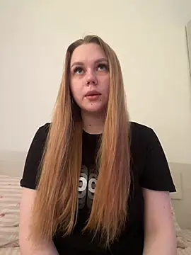 Snapshot of Marylallka5 chatting on June 20, 2026, 2:33 pm Marylallka5 online show from June 20, 2026, 2:33 pm