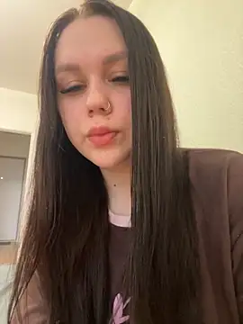 Marylallka5 online show from November 17, 2025, 7:45 am