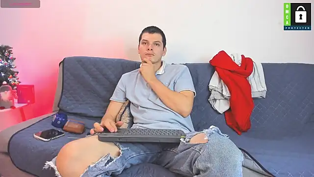  Ottis  online show from December 15, 2025, 11:42 pm