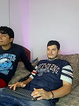  Ottis  online show from April 5, 2026, 2:18 am