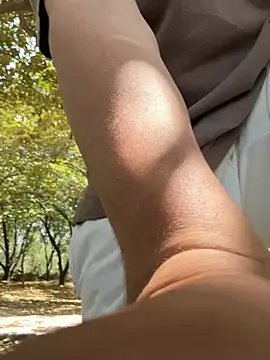 Snapshot of _Ottis_ chatting on February 28, 2026, 5:01 pm Ottis online show from February 28, 2026, 5:01 pm