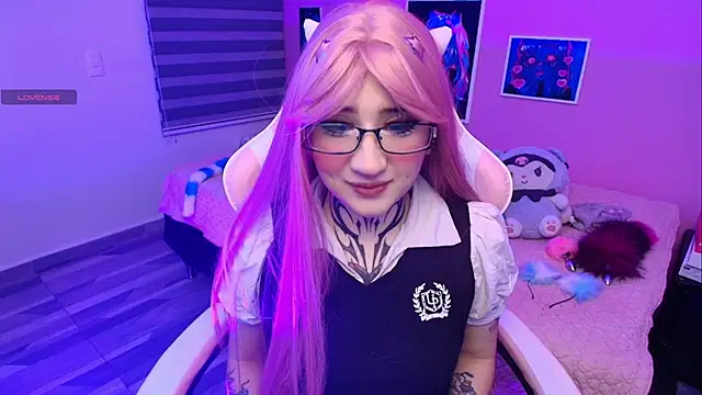 Miwa violet online show from April 27, 2026, 12:52 am