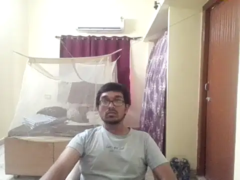 Snapshot of THE_NAKED_BOY chatting on May 10, 2026, 7:01 am THE NAKED BOY online show from May 10, 2026, 7:01 am