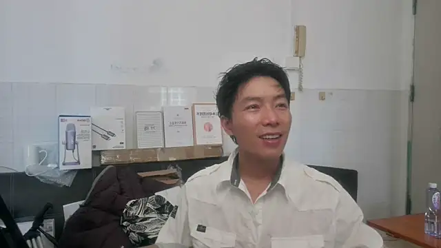 Snapshot of xhqds chatting on June 14, 2026, 12:51 am xhqds online show from June 14, 2026, 12:51 am