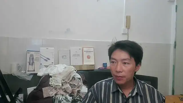 Snapshot of xhqds chatting on June 15, 2026, 3:12 pm xhqds online show from June 15, 2026, 3:12 pm
