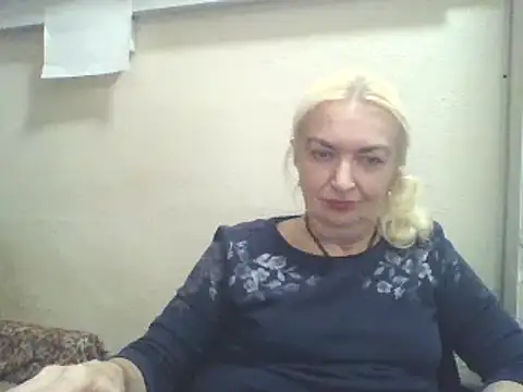 Snapshot of Meri798 chatting on September 17, 2025, 6:32 pm Meri798 online show from September 17, 2025, 6:32 pm