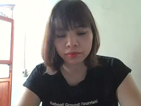 Angela-Eira online show from October 26, 2025, 8:59 am