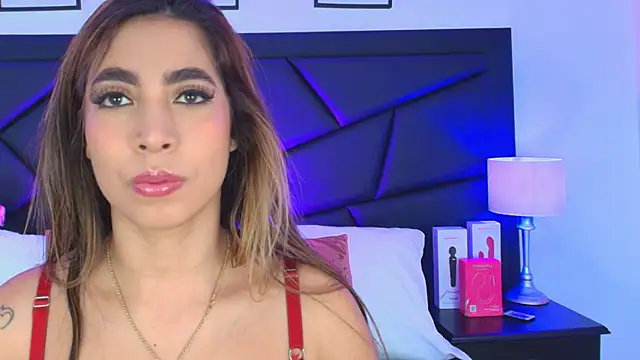 SophieCarther online show from November 6, 2025, 12:31 pm