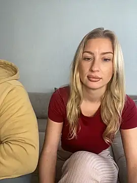 Snapshot of belle98 chatting on December 1, 2025, 12:17 pm belle98 online show from December 1, 2025, 12:17 pm