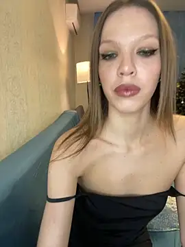 KateMariett online show from February 3, 2026, 10:59 pm