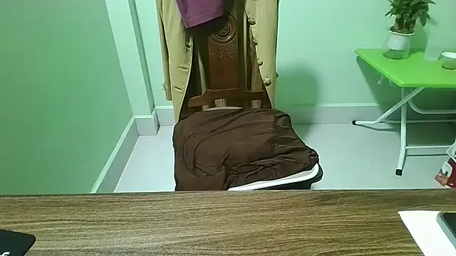 Luxcute286 online show from March 21, 2025, 3:24 pm