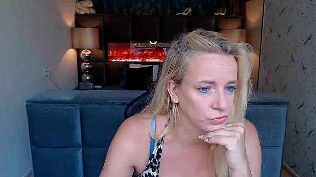 Snapshot of Wendysexyx chatting on September 10, 2025, 7:07 am Wendysexyx online show from September 10, 2025, 7:07 am