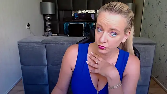 Snapshot of Wendysexyx chatting on September 22, 2025, 12:33 pm Wendysexyx online show from September 22, 2025, 12:33 pm