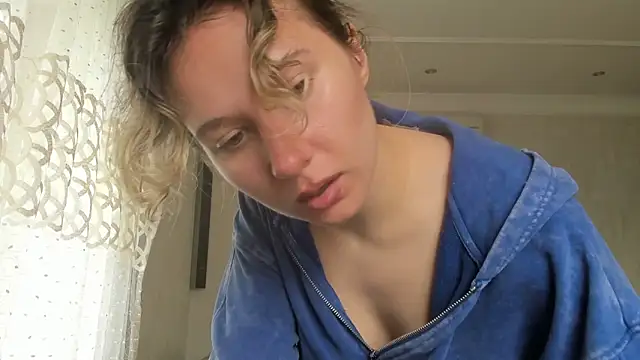 Lilith lutherlow online show from June 7, 2026, 9:58 am