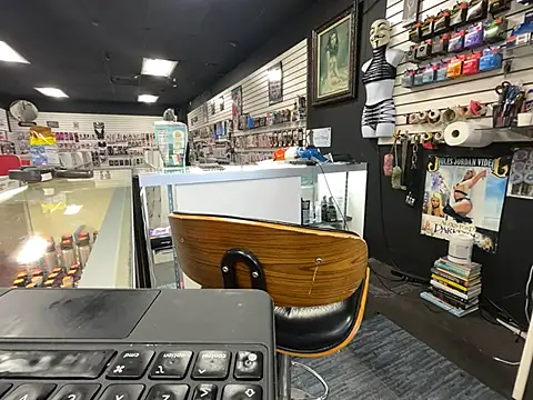 Snapshot of RawRyder8 chatting on February 4, 2025, 9:10 pm RawRyder8 online show from February 4, 2025, 9:10 pm