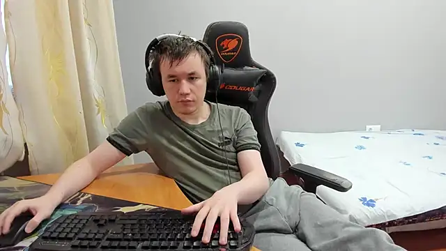 iliaskrislove online show from January 8, 2026, 12:00 pm