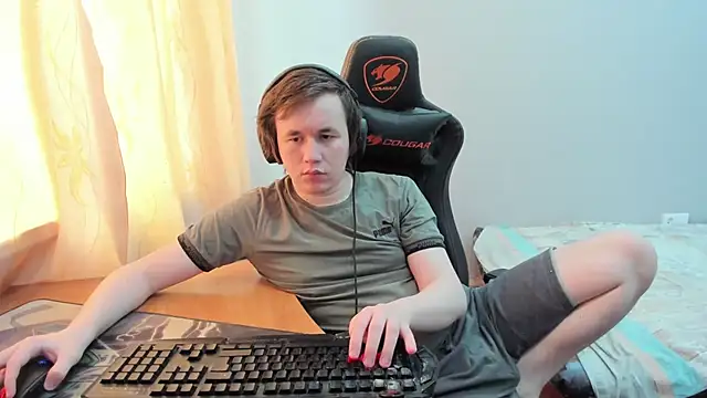 iliaskrislove online show from March 26, 2026, 8:01 am