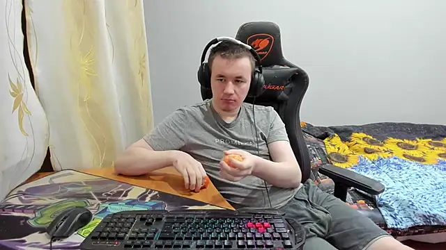 iliaskrislove online show from October 30, 2025, 12:53 am