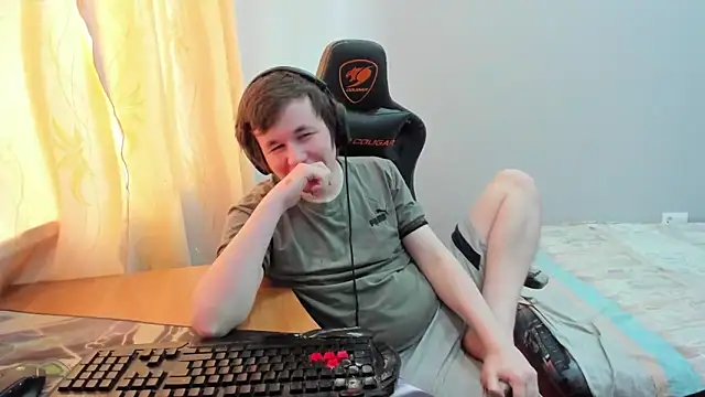 iliaskrislove online show from March 27, 2026, 8:11 am