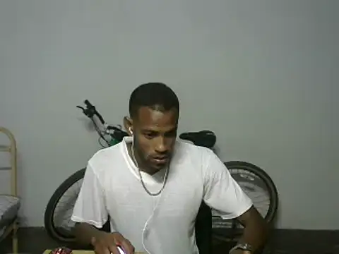 Snapshot of michel_sc chatting on March 31, 2026, 5:20 am michel sc online show from March 31, 2026, 5:20 am